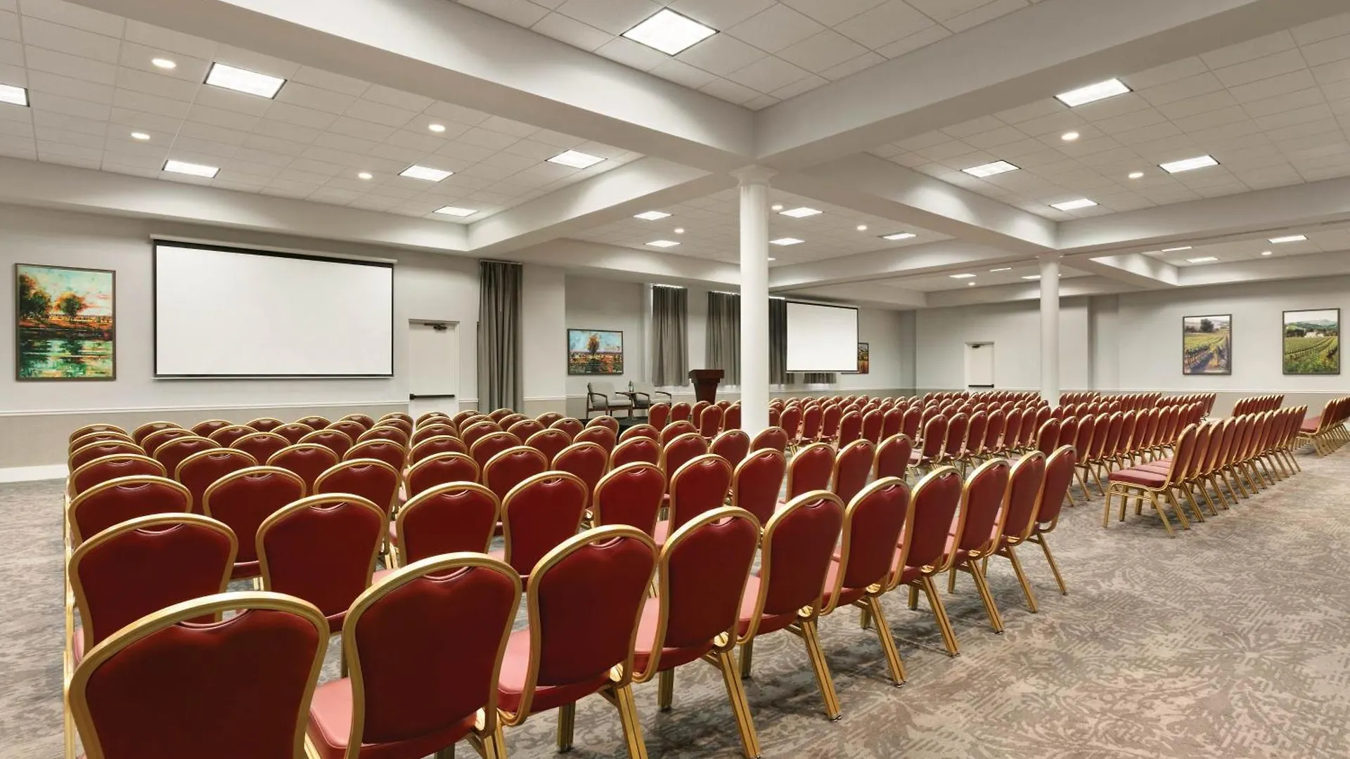 Four Points By Sheraton Sacramento Airport 3*,