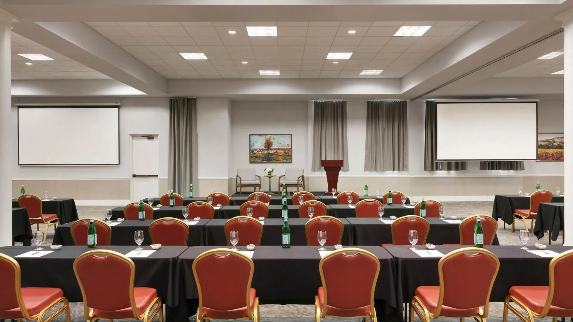 Four Points By Sheraton Sacramento Airport